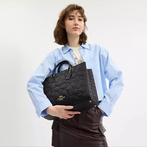 Coach Maggie Tote Bag In Signature Leather NWT - Picture 5 of 8